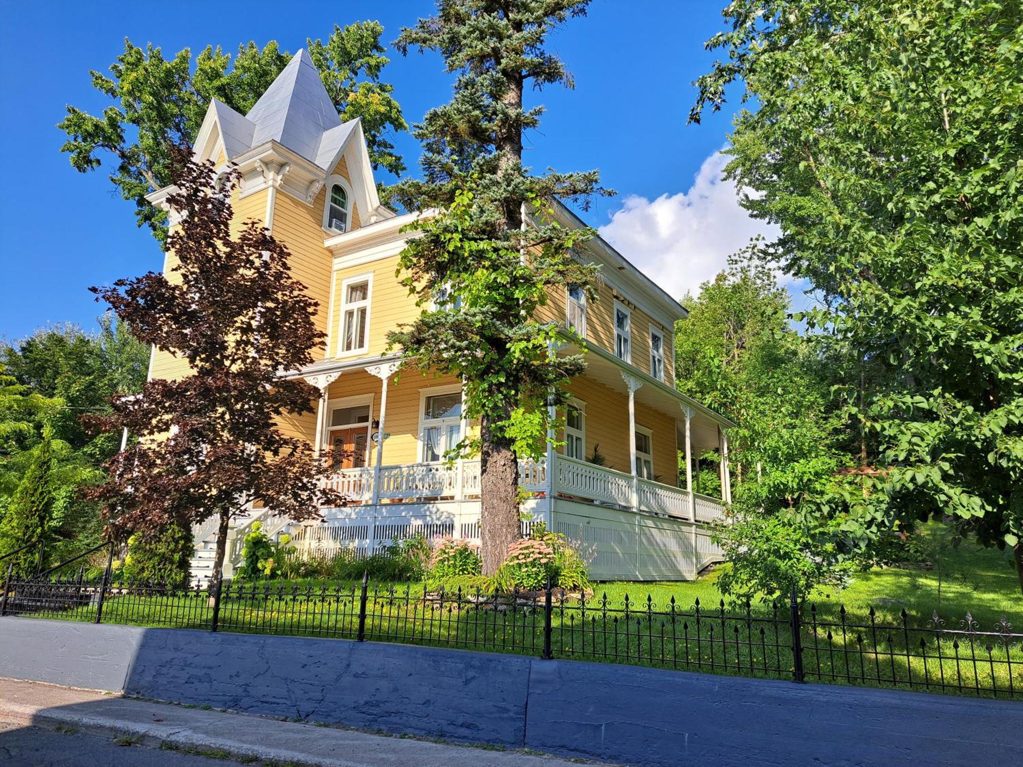 Gite Au Charme Victorien Beauceville Extérieur photo